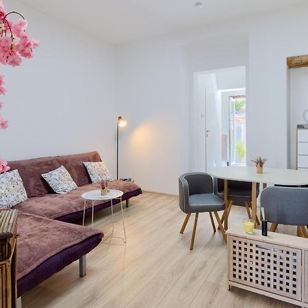 Large Apartment In City Centre Pula! Exterior foto