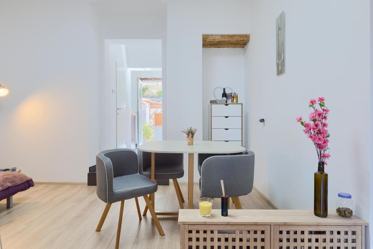 Large Apartment In City Centre Pula! Exterior foto
